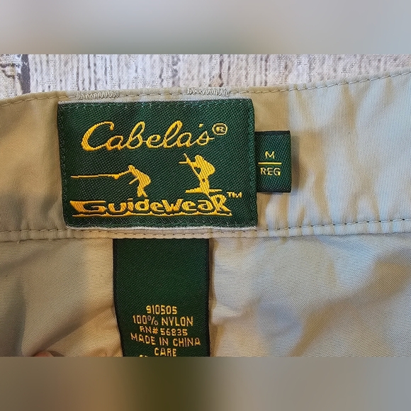 Cabelas Men's Size Medium Guidewear Cargo Style Shorts ☆No Zip Off Pant Legs☆ - Picture 4 of 9